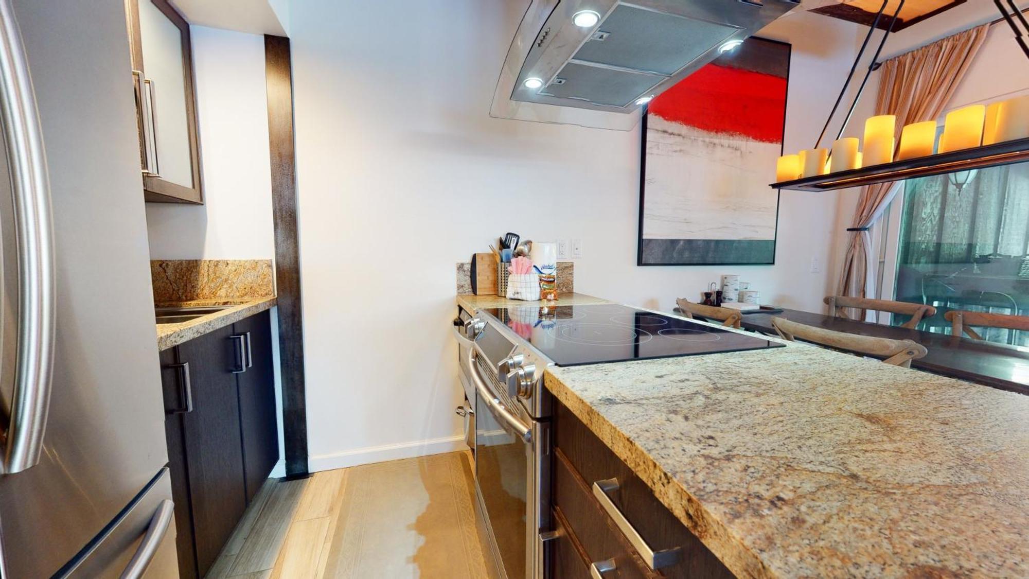 Mammoth Estates 2 Blocks From The Village Gondola Station *